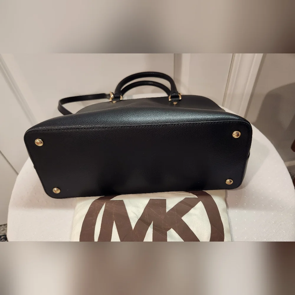 Michael Kors Black MD Cindy Dome Leather Satchel, Designer Bag - Picture 4 of 5